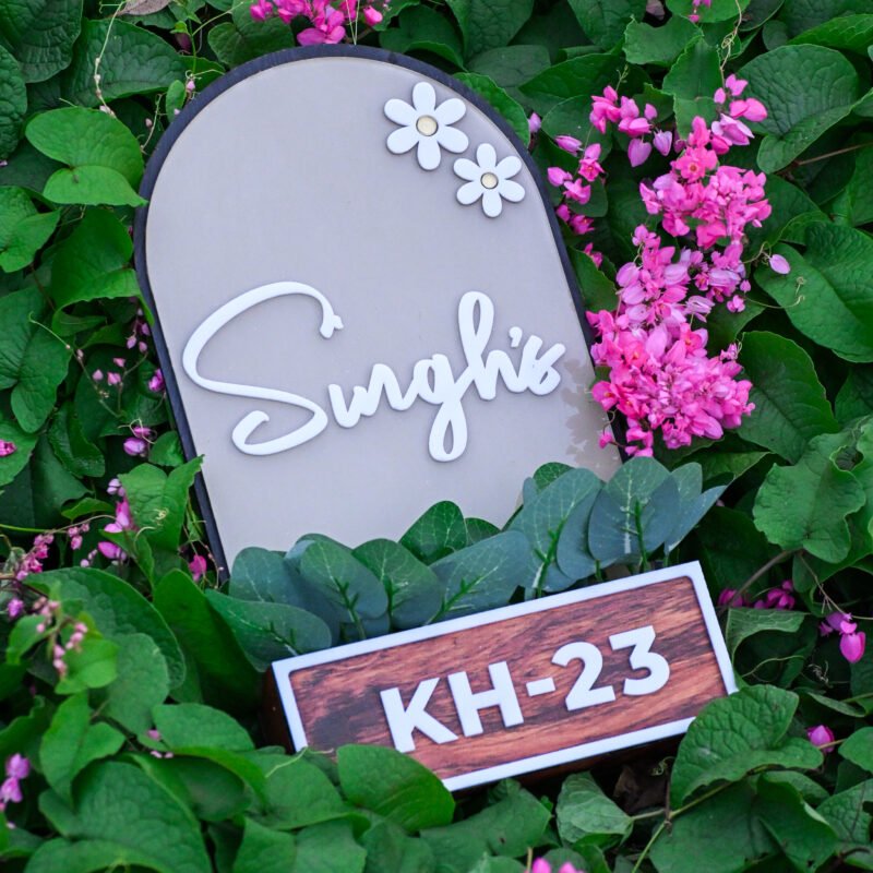 House Name Planter Lavender,Aqua Green,Maroon